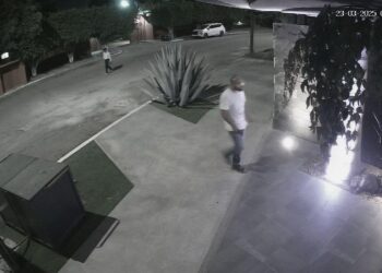 Falsos encuestadores del INEGI sorprenden a vecinos en Fidepaz; la institución niega relación con ellos