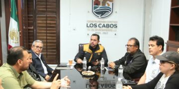 Se reúne alcalde de Los Cabos con miembros del Sindicato de Burócratas; se respetarán derechos sindicales