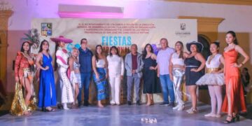 Participan en gallo vehicular candidatas a reina de Fiestas Tradicionales San José del Cabo 2025    