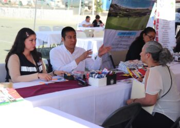 Acercan vacantes de empleo a habitantes de colonia Gastélum en Cabo San Lucas