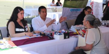Acercan vacantes de empleo a habitantes de colonia Gastélum en Cabo San Lucas