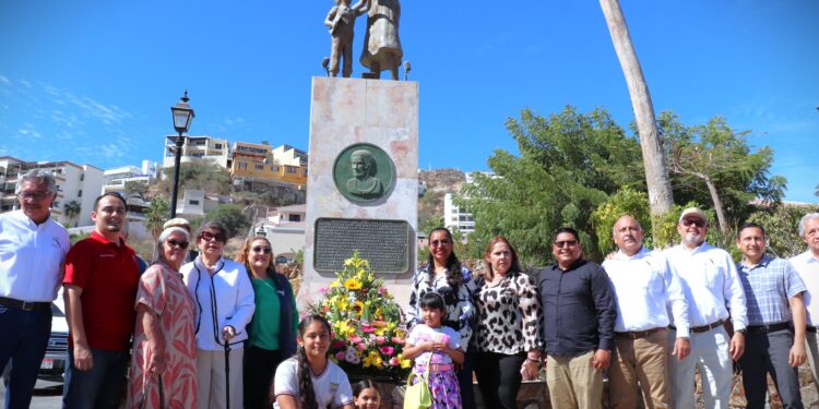Conmemora Ayuntamiento de Los Cabos el 118° aniversario del natalicio de la profesora Amelia Wilkes Ceseña