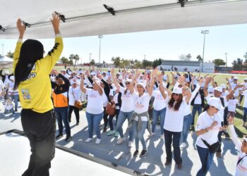Celebran Día de la Familia con actividades recreativas y deportivas en Cabo San Lucas