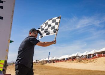 Alcalde de Los Cabos Christian Agúndez da banderazo a la carrera de Off Road de las Fiestas Tradicionales San José del Cabo 2025