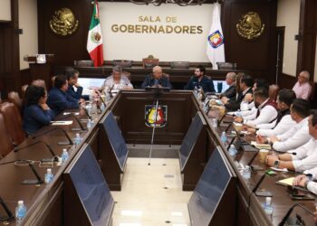 Llama Víctor Castro a SETUE y API a seguir respondiendo a la ciudadanía 