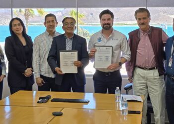 Firman convenio para impulsar la educación de trabajadores de la API-BCS