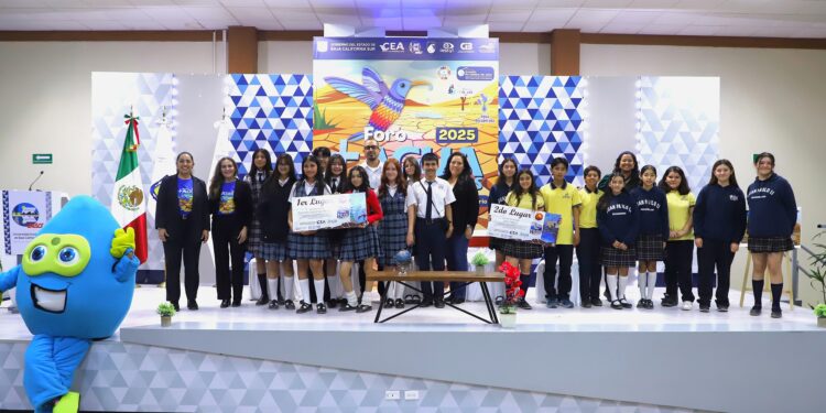 Secundaria Francisco Contreras Verdugo, gana la sexta edición del concurso “Murales por la Ciudad”