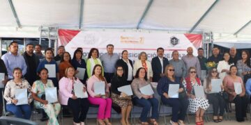 Entrega SEP 61 plazas a personal de apoyo y asistencia a la educación