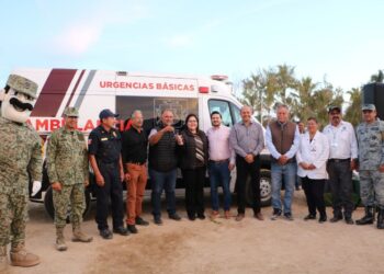 Entrega Gobierno del Estado ambulancia a la comunidad de Todos Santos
