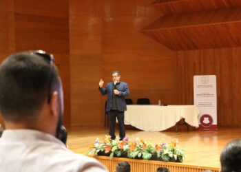 Imparten conferencia titulada “Atlas de Riesgos, elaboración, uso y actualización”
