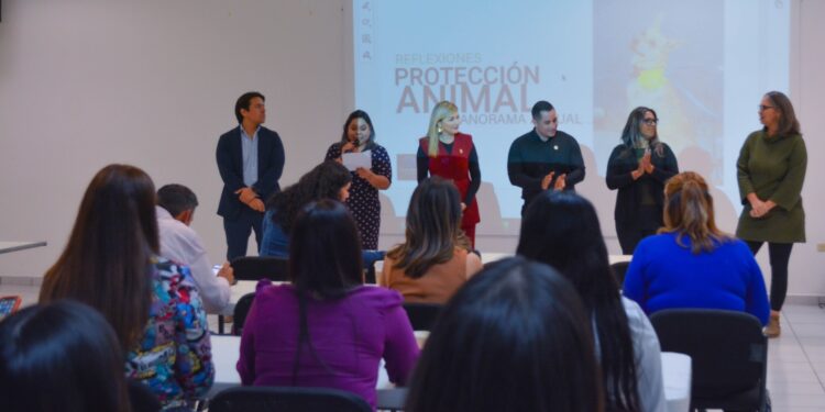 RECIBE PERSONAL DE PGJE PLÁTICA PREVENTIVA SOBRE MALTRATO ANIMAL