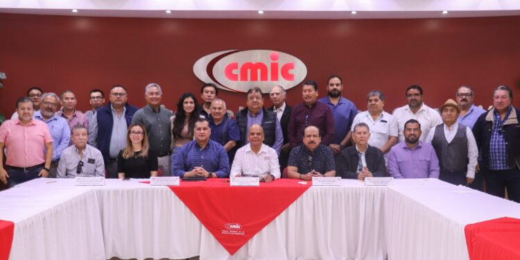 Se reúne Secretario de Gobierno, con la Cámara Mexicana de la Industria de la Construcción