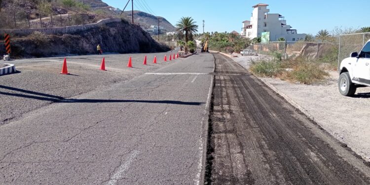 Inician los trabajos de rehabilitación en la carretera La Paz a Pichilingue