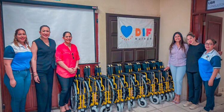 DIF MULEGÉ ENTREGA MÁS DE 80 SILLAS DE RUEDAS GESTIONADAS ANTE EL CRITBCS