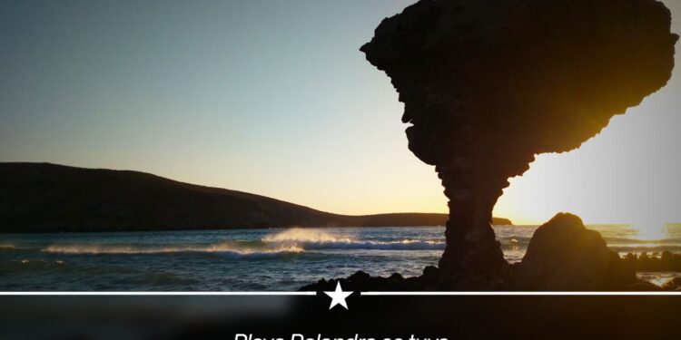 Playa Balandra es un Área Natural Protegida con acceso gratuito para los locales