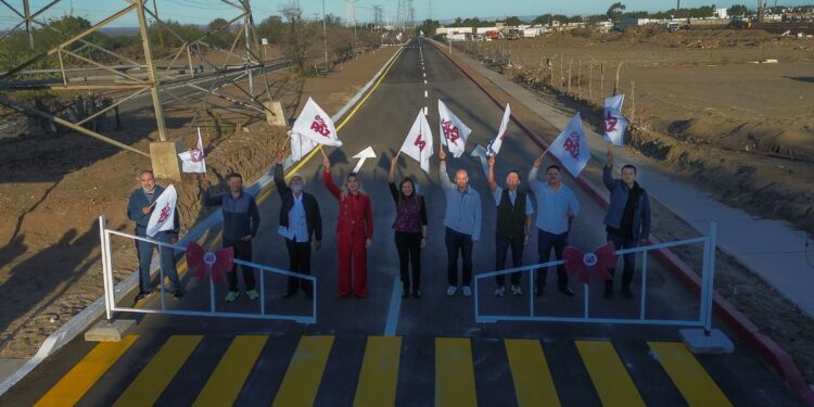 Milena Quiroga entrega obras de pavimentación para mejorar la movilidad en La Paz