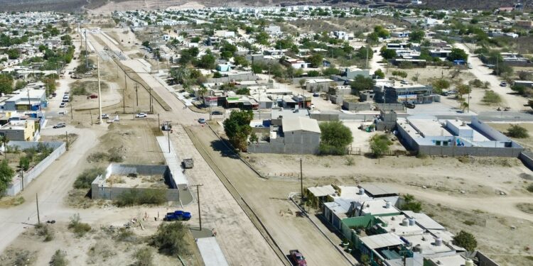 Milena Quiroga supervisa obra clave para la movilidad en La Paz