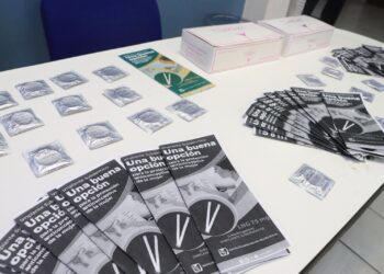 Acerca IMSS Baja California Sur servicios de salud reproductiva a alumnos de la UABCS