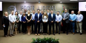PODER JUDICIAL DEL ESTADO RECIBE A ASAMBLEÍSTAS DE CALIFORNIA