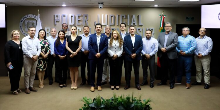 PODER JUDICIAL DEL ESTADO RECIBE A ASAMBLEÍSTAS DE CALIFORNIA