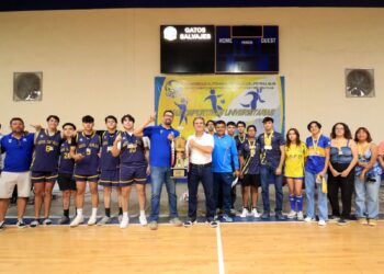 Entregan Copa Gobernador 2024 a selectivos de la UABCS