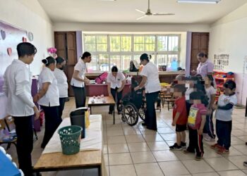 Estudiantes de Enfermería de la UABCS fortalecen su compromiso social con prácticas comunitarias en jardín de niños