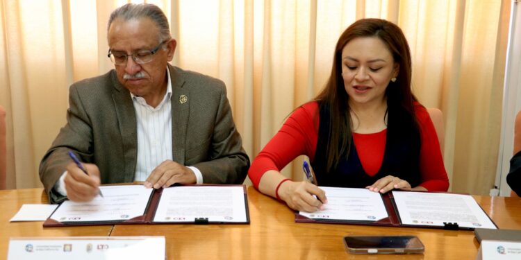 UABCS y Ayuntamiento de Loreto firman convenio de colaboración para fortalecer educación y desarrollo social
