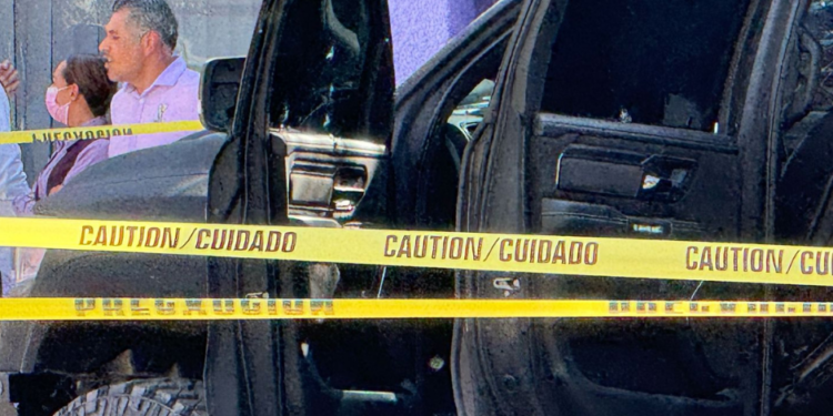 Balacera en La Paz BCS: atacan a tiros camioneta RAM; dos heridos bajo resguardo en Hospital Salvatierra