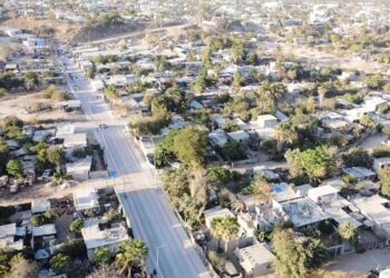 Entrega alcalde Christian Agúndez obras de pavimentación en colonia Vado de Santa Rosa, en San José del Cabo