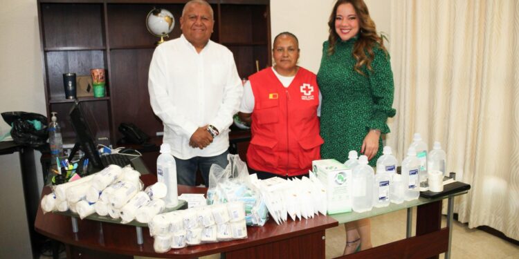 Contó Cruz Roja Mexicana con material de curación donado por Secretaría General de Cabo San Lucas
