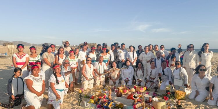 Conmemoran Día Mundial de la Madre Tierra con rituales ancestrales en playa Migriño