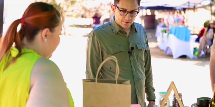 Destaca regidor Andrés Liceaga avances en turismo responsable y consumo local en Los Cabos 