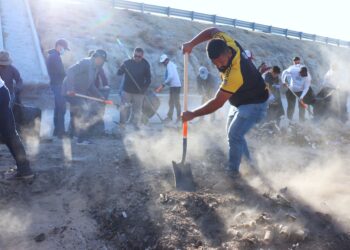 Realizan segunda jornada de limpieza en colonia Real Unidad, en Cabo San Lucas