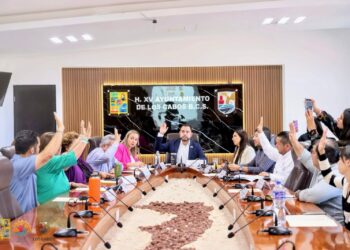 Encabeza alcalde Christian Agúndez segunda sesión ordinaria del DIF Los Cabos