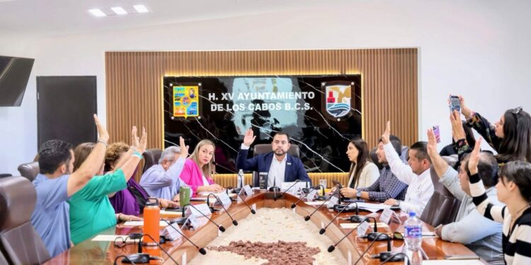 Encabeza alcalde Christian Agúndez segunda sesión ordinaria del DIF Los Cabos