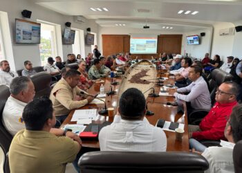 Se coordinan autoridades para proteger a familias de Los Cabos durante temporada de huracanes