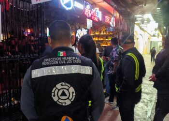 Realizan operativo en bares y centros nocturnos de Cabo San Lucas 