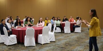 Concluyen actividades sobre democracia familiar en juventudes
