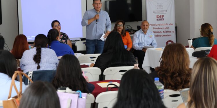 Fortalece SEDIF la capacitación de personal de centros de asistencia social