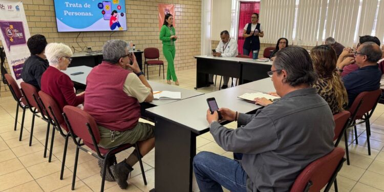 Imparten taller de sensibilización dirigido a personal de CICIMAR  