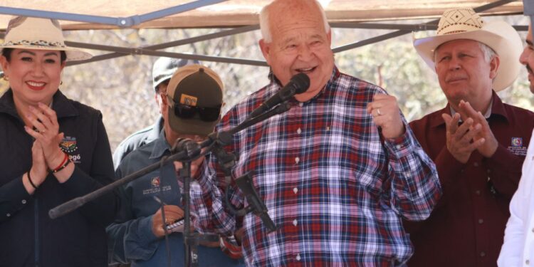 Reitera el gobernador VMCC su compromiso con ganaderos de la Sierra de Guadalupe