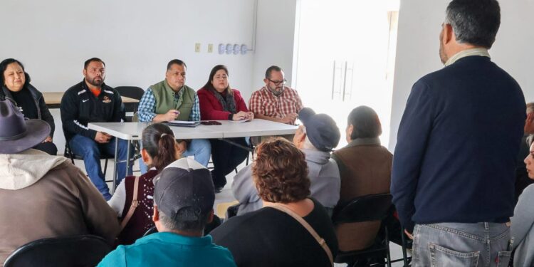 Atiende Saúl González Núñez, al Consejo Ciudadano de la Delegación del Valle de Vizcaíno