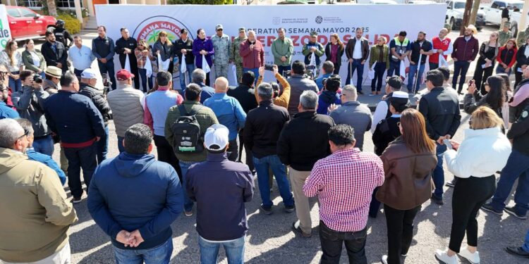 Da banderazo Víctor Castro al operativo de Semana Santa 2025 en Vizcaíno