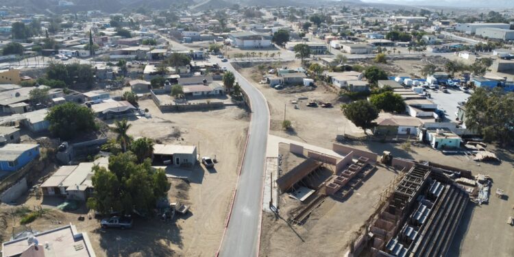 AYUNTAMIENTO DE MULEGÉ ENTREGA OBRA DE PAVIMENTACIÓN EN BAHÍA TORTUGAS
