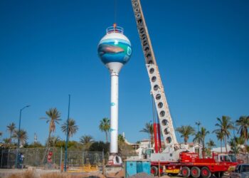 Avanza Red de Tanques Elevados con la instalación del primer depósito de agua