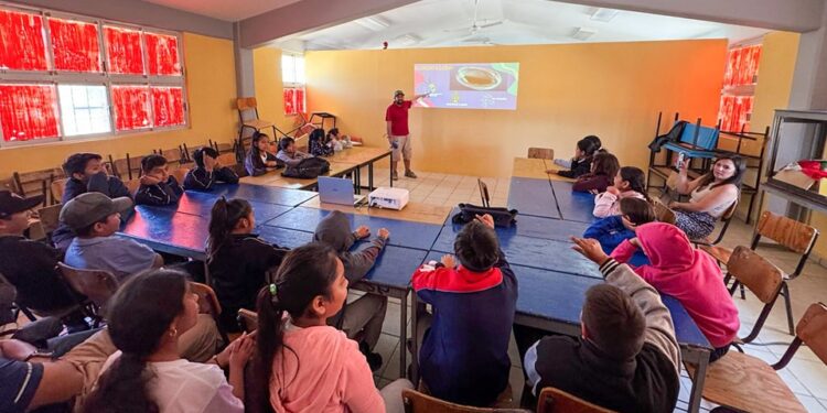 Turismo Municipal fortalece la cultura turística en 7 escuelas primarias