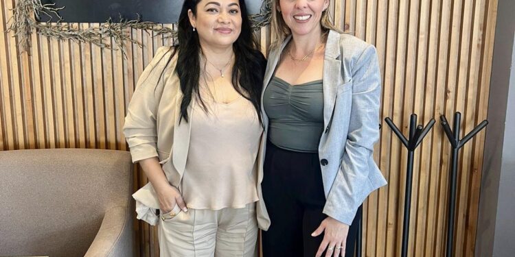 Fortalecen lazos a favor del desarrollo económico y profesional de mujeres cabeñas 