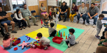 🍼 Lanza ISSSTE BCS el Programa Escuela de Padres en EBDI 110