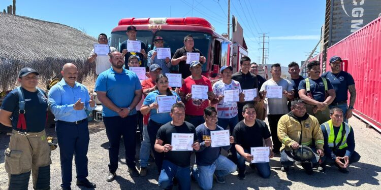 Entregan constancias de capacitación “Brigadas contra Incendios en el Sector Hotelero” en Los Cabos