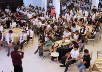 Celebra Ayuntamiento de Los Cabos a la comunidad estudiantil 